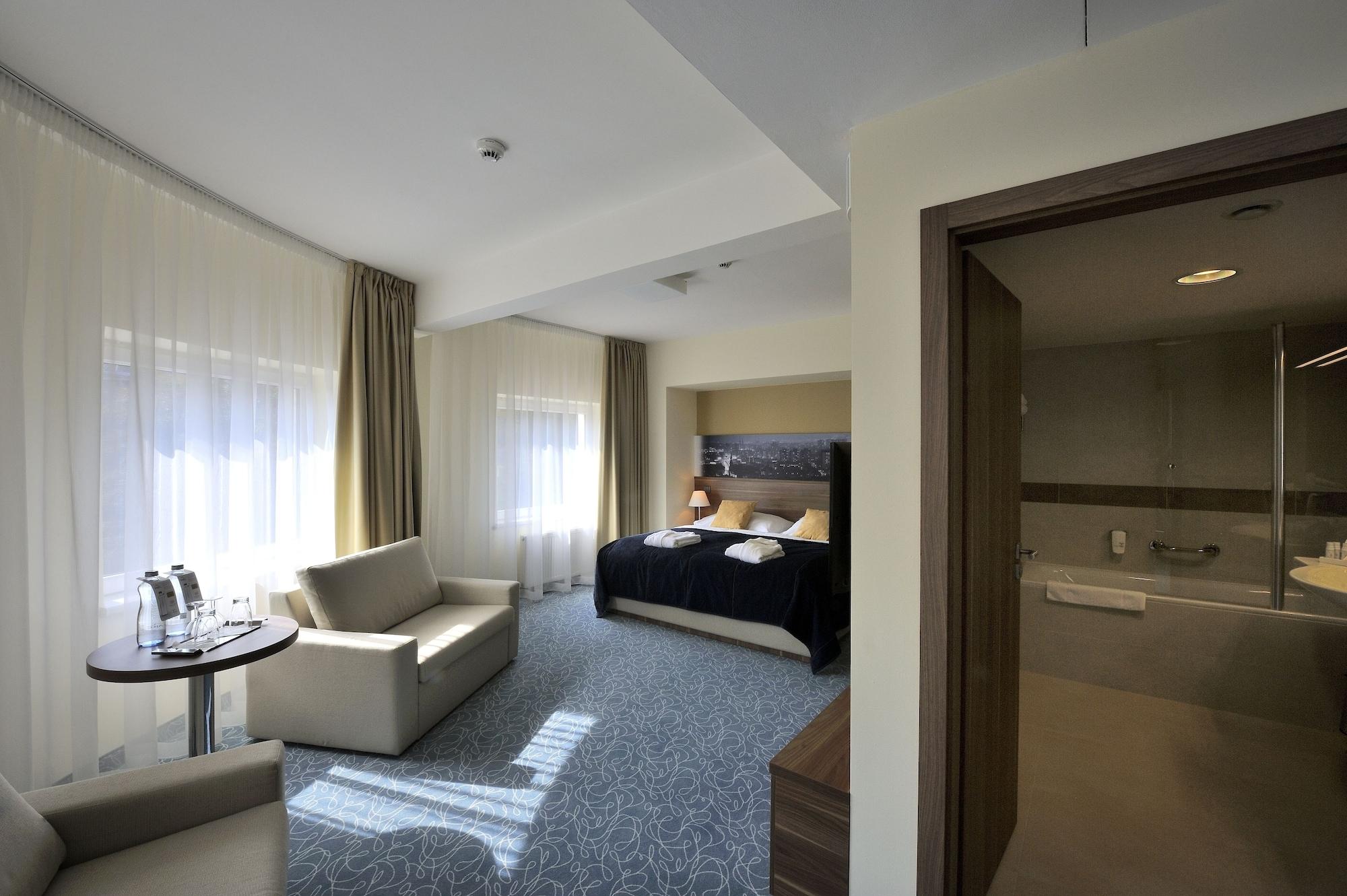 Imperial Hotel Ostrava Kültér fotó